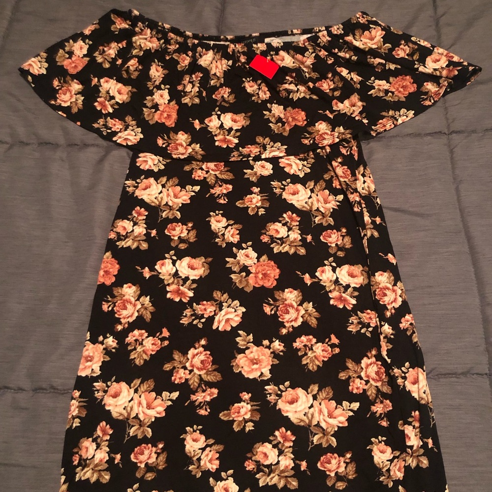 Forever 21 floral ruffle off the shoulder dress